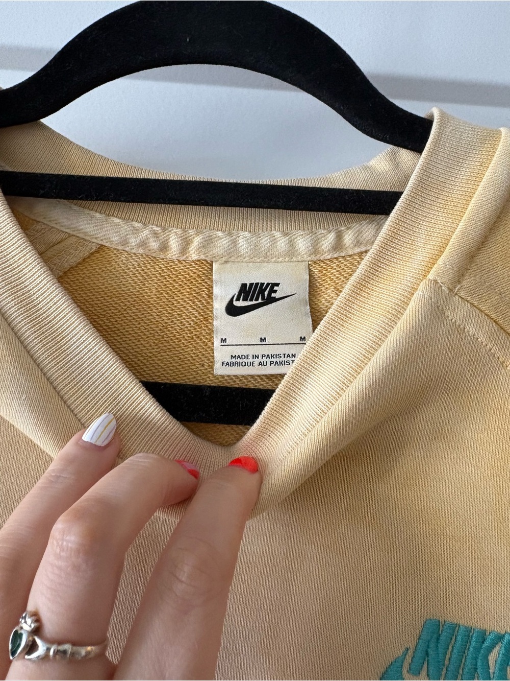 Have a ‘Nike’ day crewneck sweatshirt - Picture 6 of 6